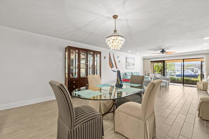 Image No.26-2 Bed Property for sale