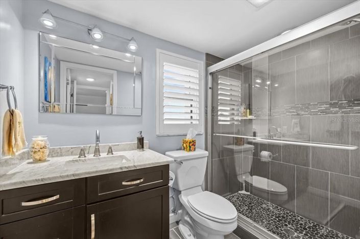 Image No.28-2 Bed Property for sale