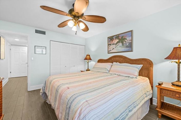 Image No.31-2 Bed Property for sale