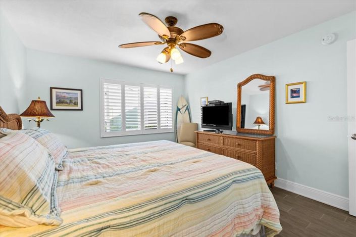 Image No.32-2 Bed Property for sale