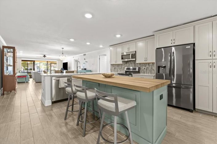 Image No.7-2 Bed Property for sale