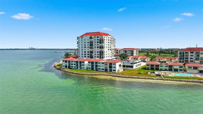 Image No.35-2 Bed Property for sale