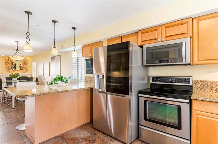 Image No.27-2 Bed Townhouse for sale