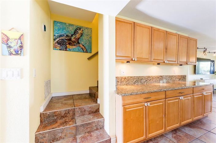 Image No.28-2 Bed Townhouse for sale