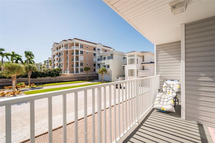 Image No.32-2 Bed Townhouse for sale