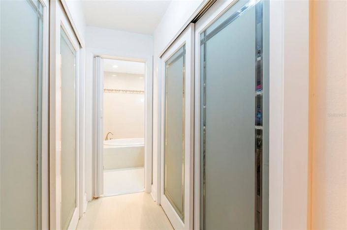 Image No.42-2 Bed Townhouse for sale