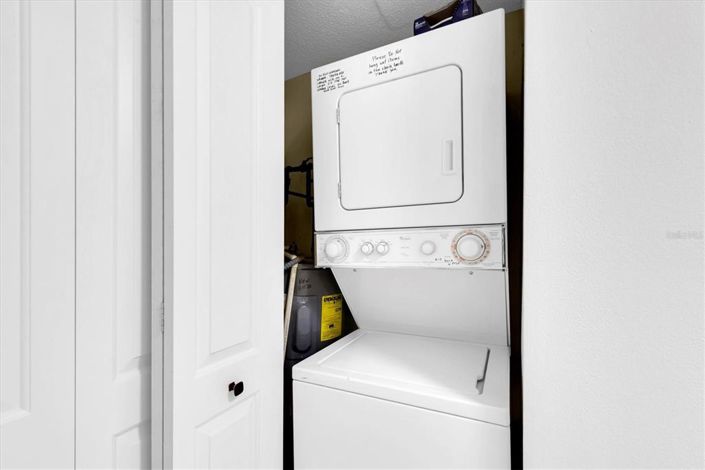 Image No.20-2 Bed Property for sale