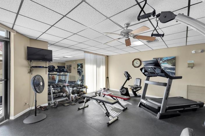 Image No.33-2 Bed Property for sale