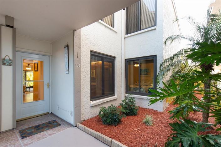 Image No.41-2 Bed Property for sale