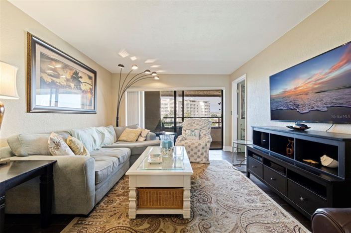 Image No.16-2 Bed Property for sale