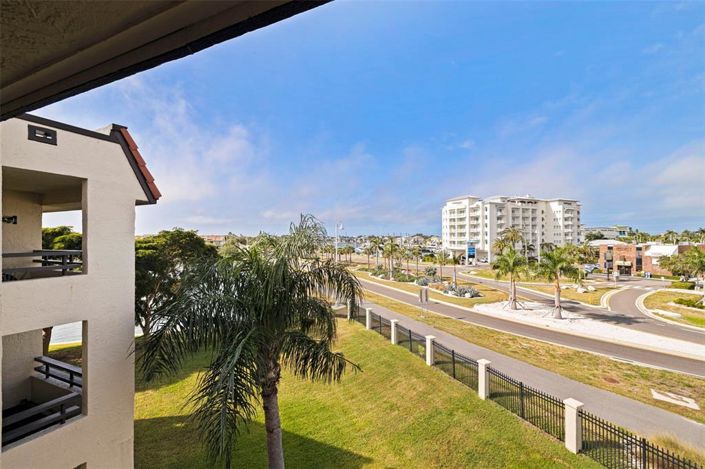 Image No.20-2 Bed Property for sale