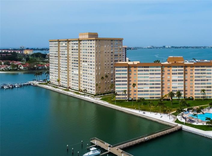 Image No.2-2 Bed Property for sale