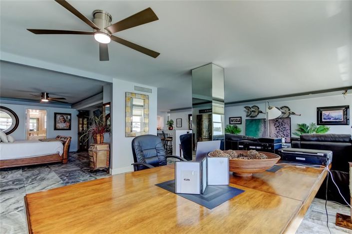 Image No.28-2 Bed Property for sale