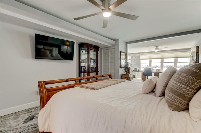 Image No.35-2 Bed Property for sale