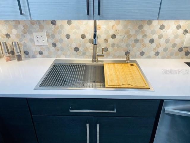 Image No.8-2 Bed Property for sale