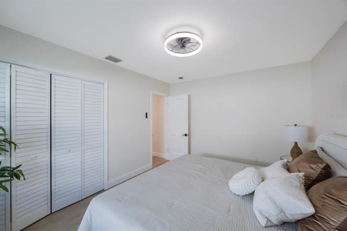 Image No.22-4 Bed Property for sale