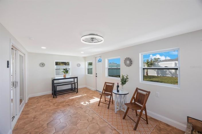 Image No.33-4 Bed Property for sale