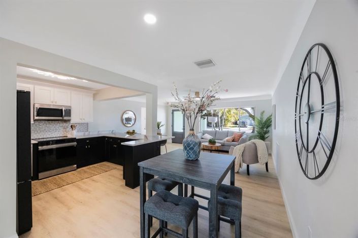 Image No.7-Propriété de 4 chambres à vendre à St. Pete Beach