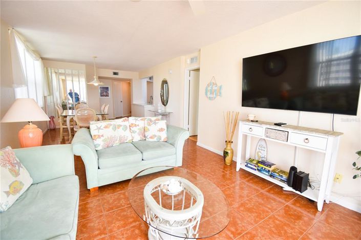 Image No.12-2 Bed Property for sale