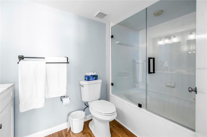 Image No.16-2 Bed Property for sale