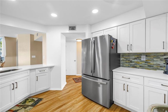 Image No.6-2 Bed Property for sale