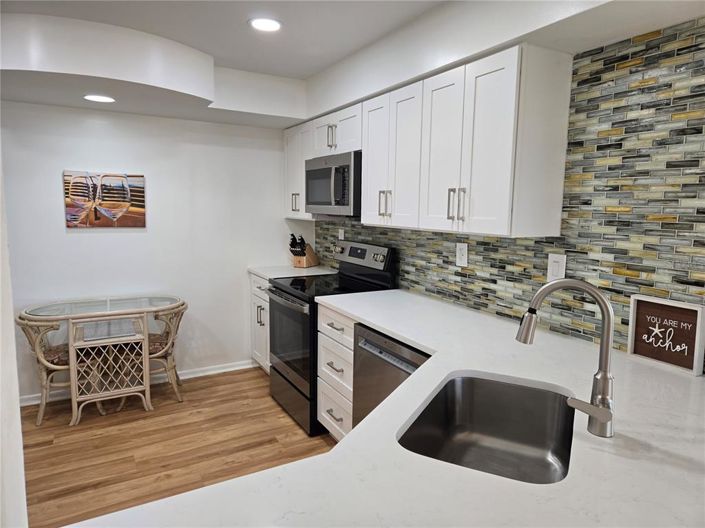 Image No.7-2 Bed Property for sale