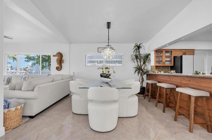 Image No.14-4 Bed Property for sale