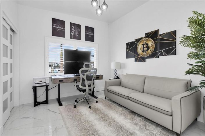 Image No.29-4 Bed Property for sale