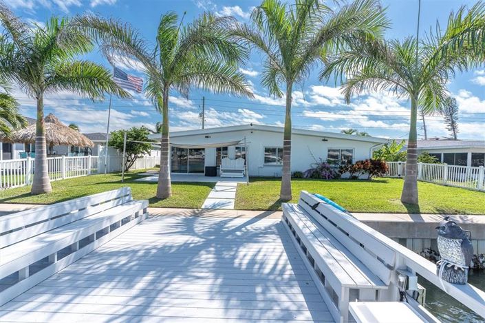 Image No.33-Propriété de 4 chambres à vendre à Treasure Island