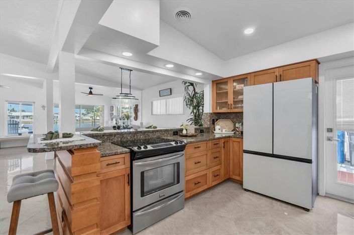 Image No.9-4 Bed Property for sale