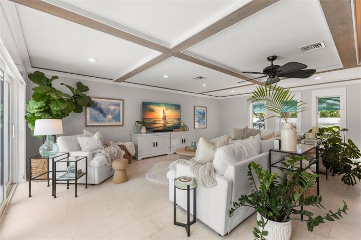 Image No.13-3 Bed Property for sale