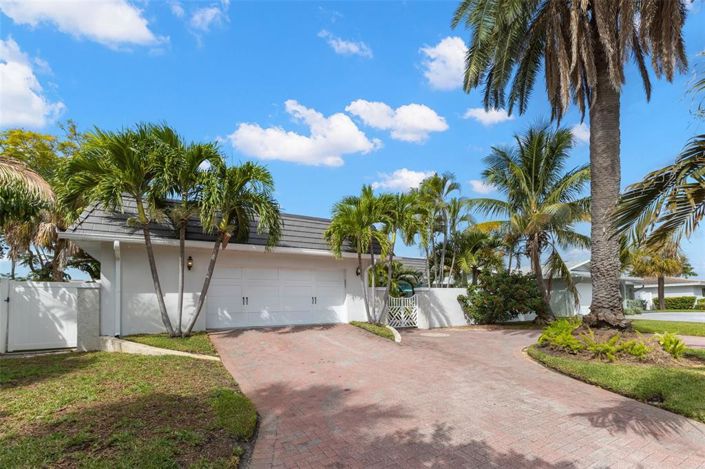 Image No.35-3 Bed Property for sale