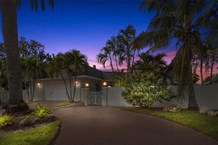 Image No.5-3 Bed Property for sale