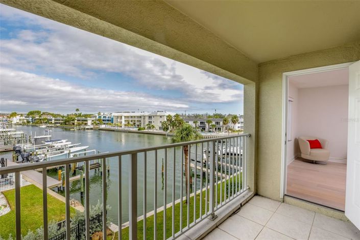 Image No.31-Maison de ville de 3 chambres à vendre à Treasure Island