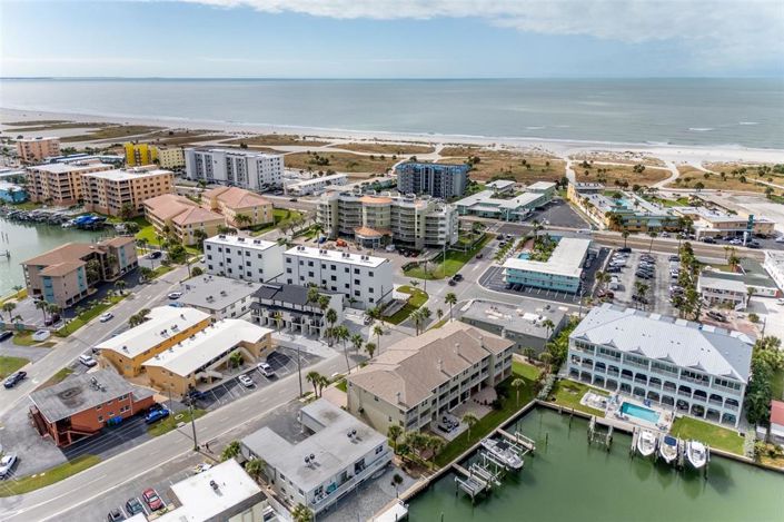 Image No.44-Maison de ville de 3 chambres à vendre à Treasure Island