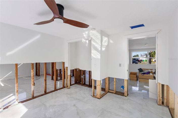 Image No.11-3 Bed Property for sale