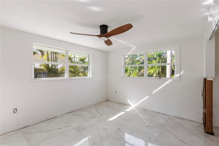 Image No.14-3 Bed Property for sale