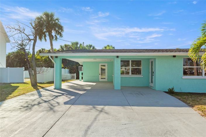 Image No.17-3 Bed Property for sale