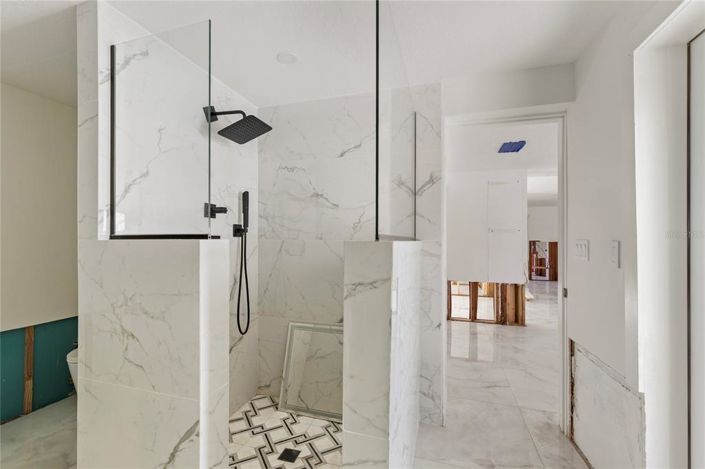 Image No.6-3 Bed Property for sale