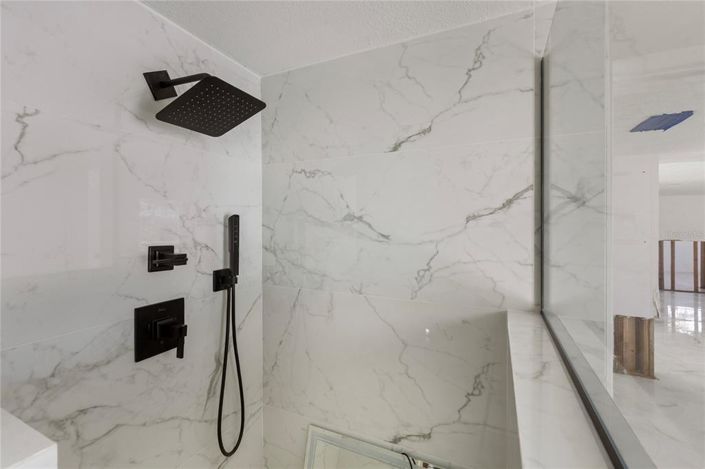 Image No.7-3 Bed Property for sale