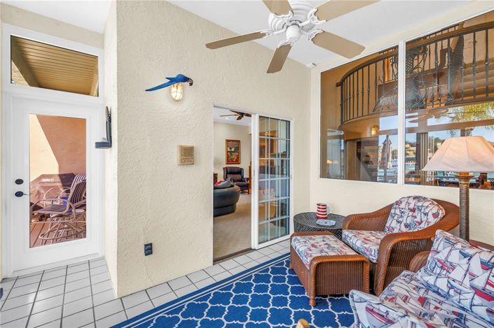 Image No.23-4 Bed Townhouse for sale