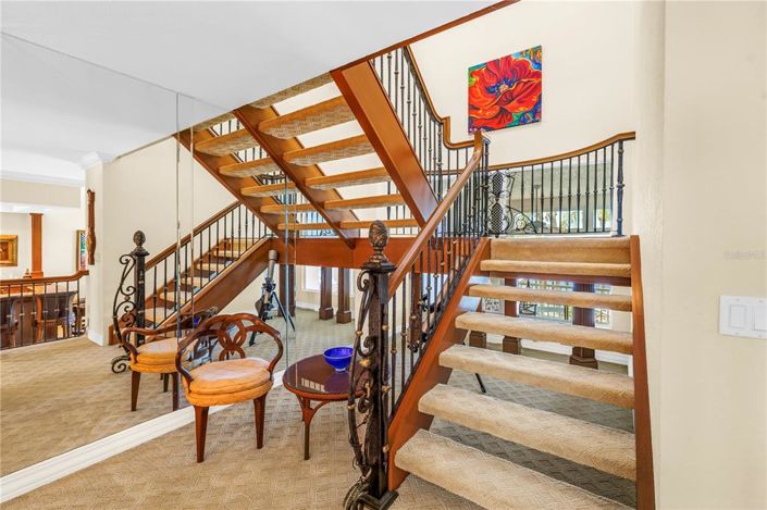 Image No.27-4 Bed Townhouse for sale