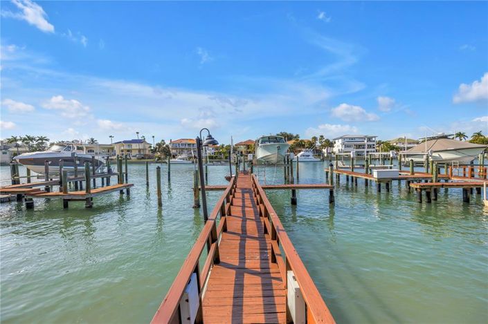 Image No.57-4 Bed Townhouse for sale