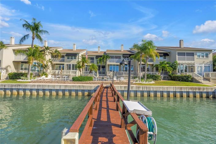 Image No.59-4 Bed Townhouse for sale