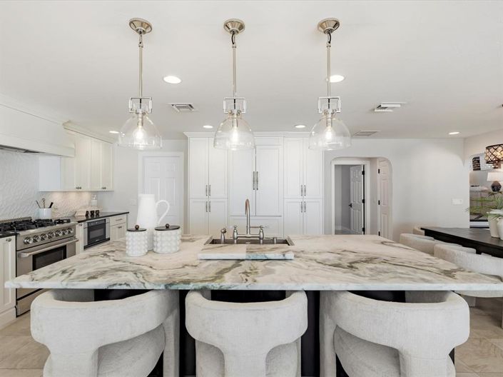 Image No.36-4 Bed Property for sale