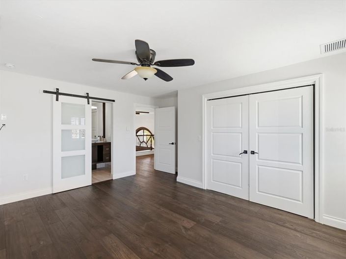 Image No.44-4 Bed Property for sale