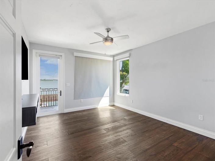 Image No.47-4 Bed Property for sale