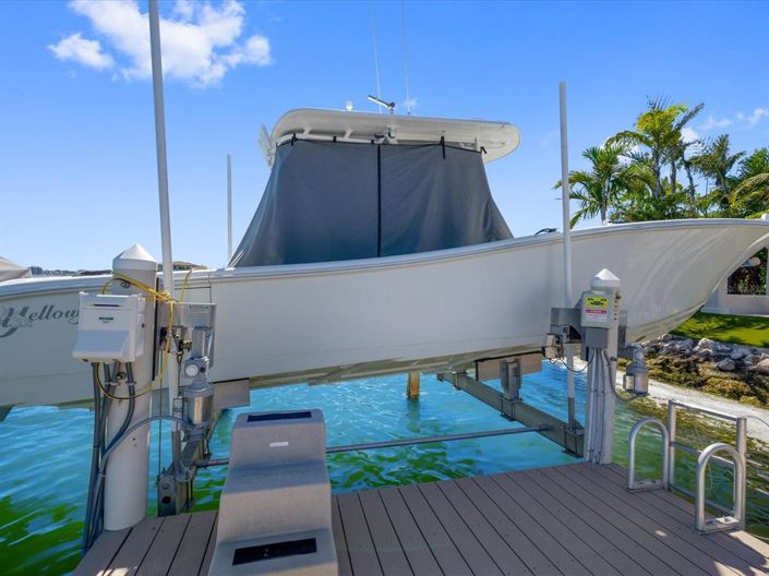 Image No.56-4 Bed Property for sale