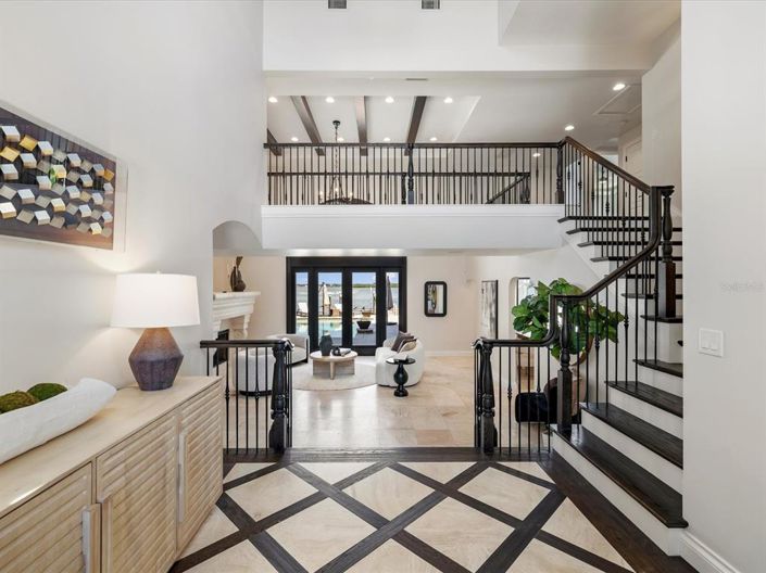 Image No.9-4 Bed Property for sale