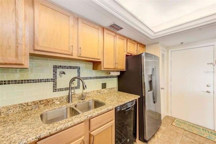 Image No.10-2 Bed Property for sale